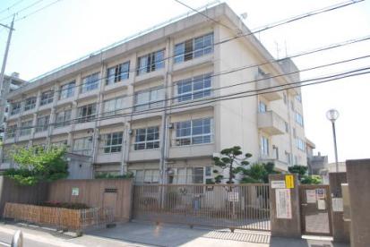 サンモールD棟 中学校