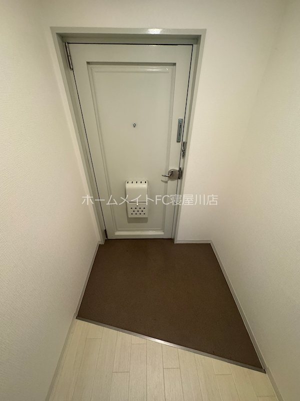 ウエストプラザ 玄関