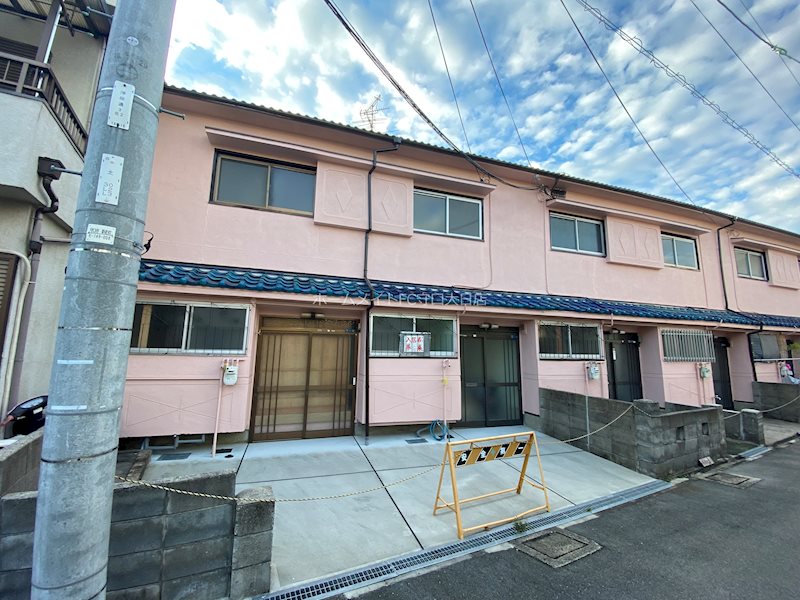 大久保町2丁目貸家 駐車場