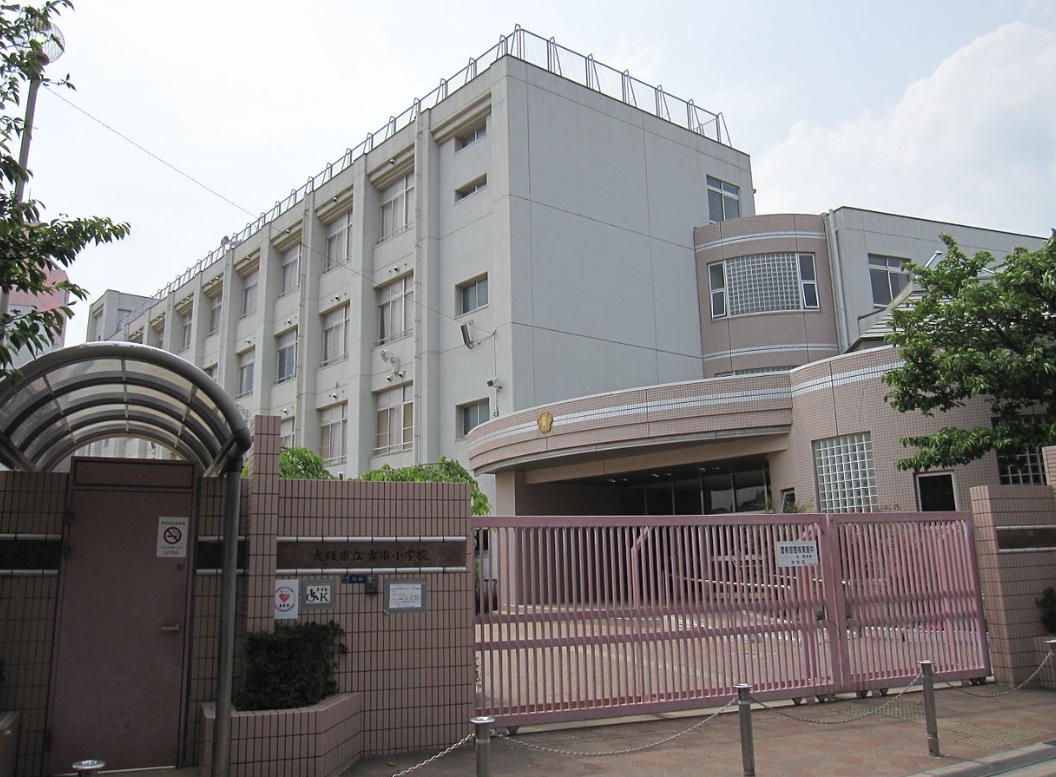 クラールブリーゼ 小学校