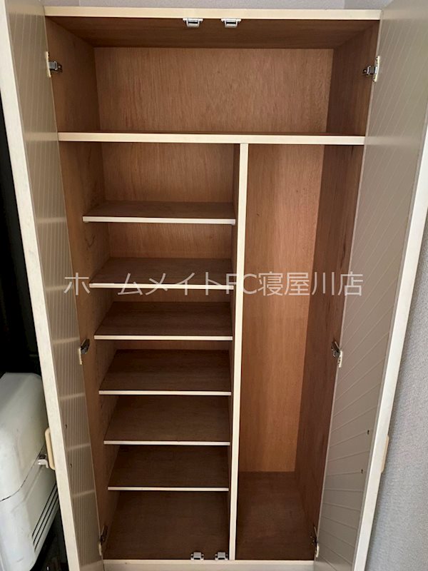 シャトレヴェールA棟 収納