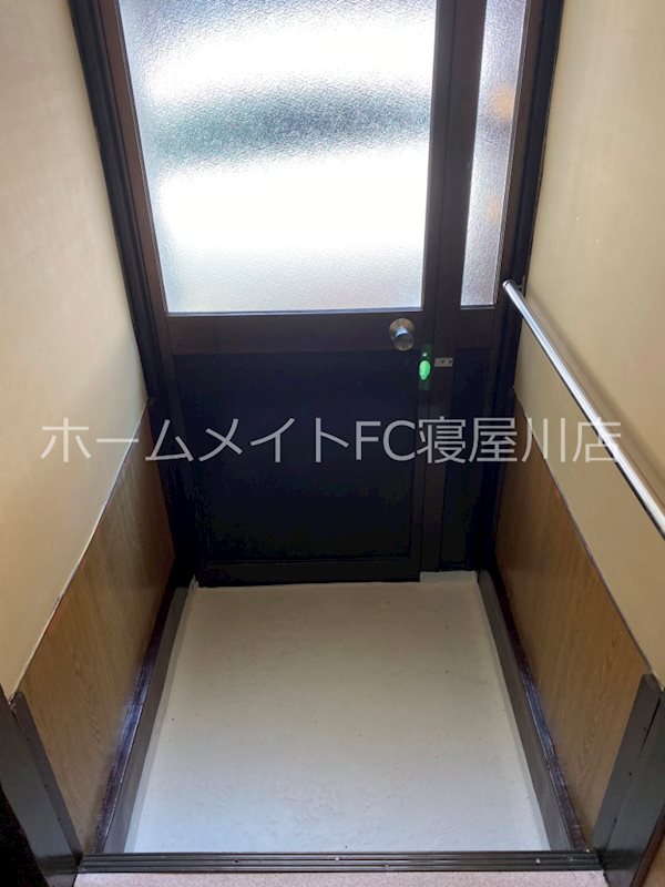 有本貸家 玄関