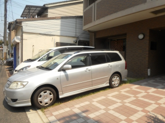 フナーセル 駐車場