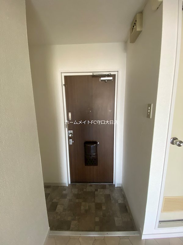 スクエアコート栄町 玄関