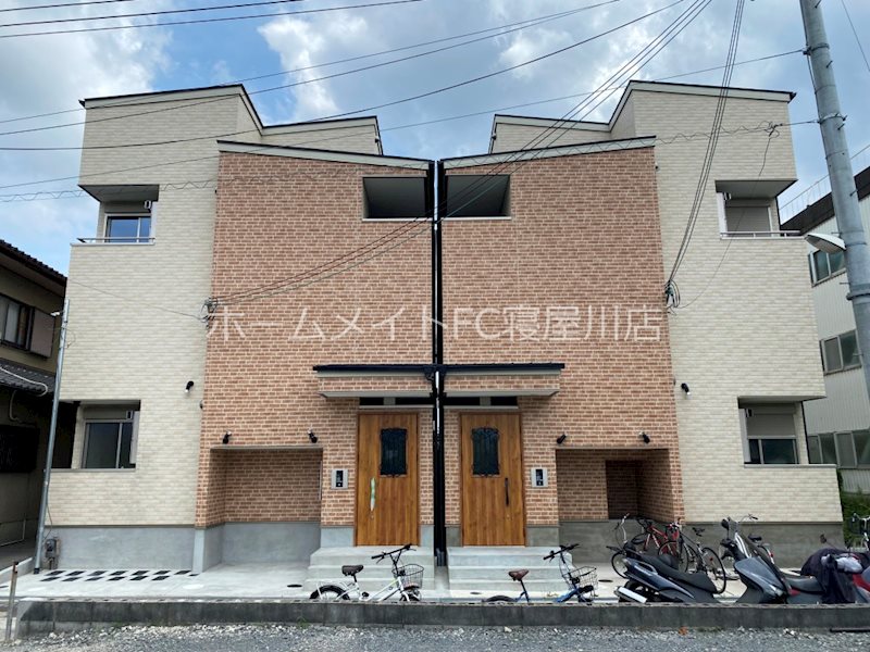 F8石津 外観