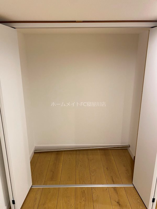 F8石津 収納