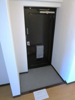 寿マンション  玄関