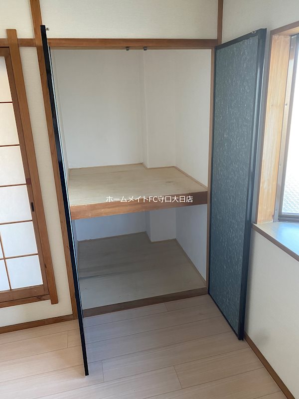 シャトー寺浦 収納