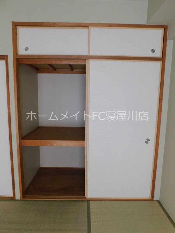 アデレード2番館 収納