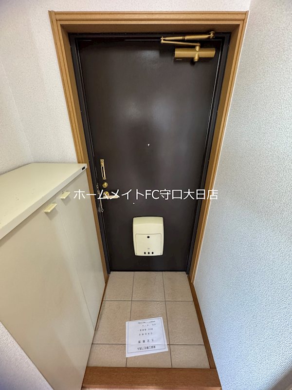 エステートピア小林 玄関
