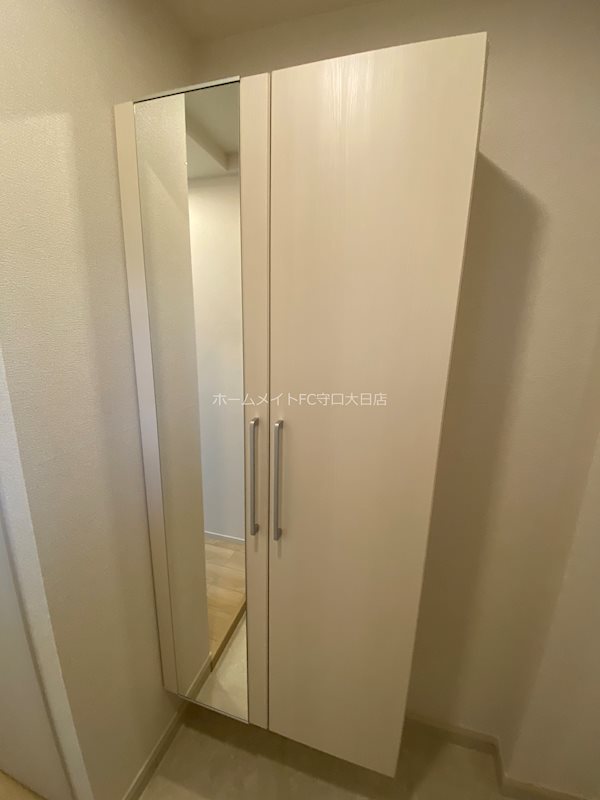 ジュネス　エトワール 収納