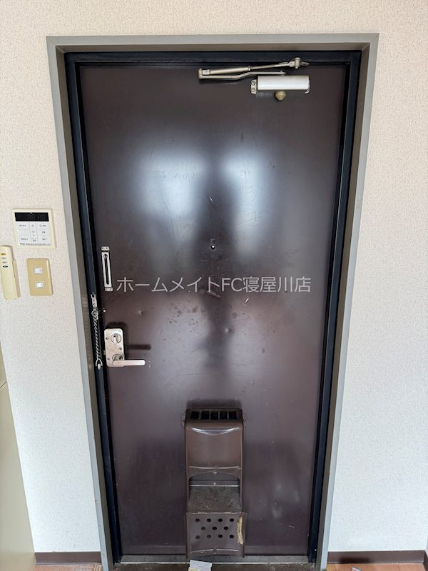 住地八坂マンション   玄関