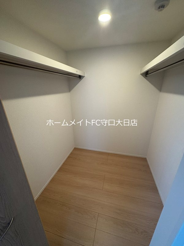 ウィステリアガーデン 収納