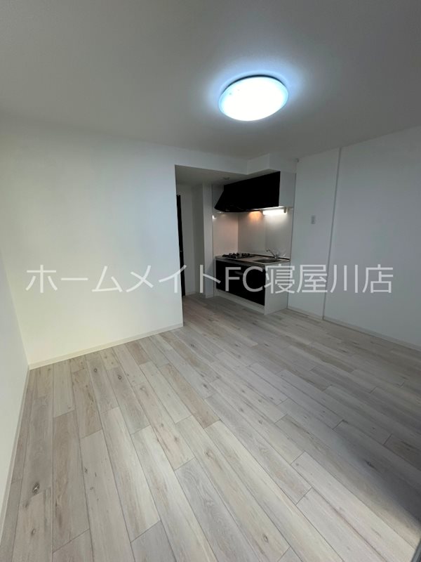 ジーメゾン寝屋川市秦町ルシェール   リビング