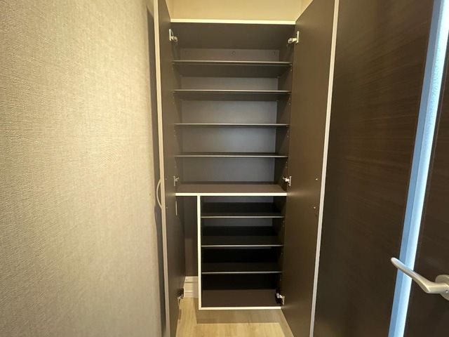 アシエルタ・アジャート 収納