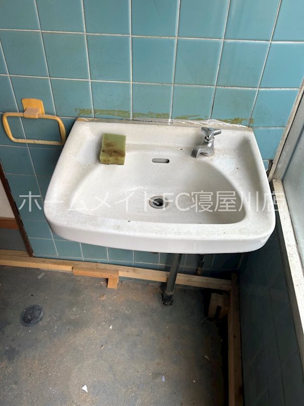 清水町20-13住居兼店舗 洗面所