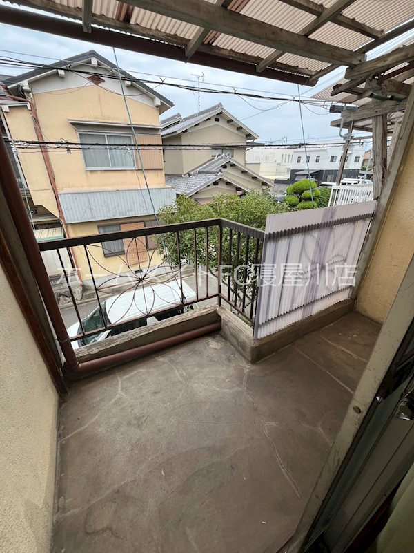 黒原旭町借家 ベランダ