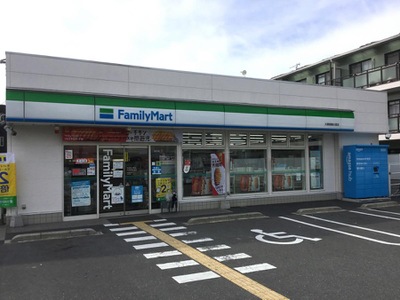 ピレーネ北条Ⅲ コンビニ