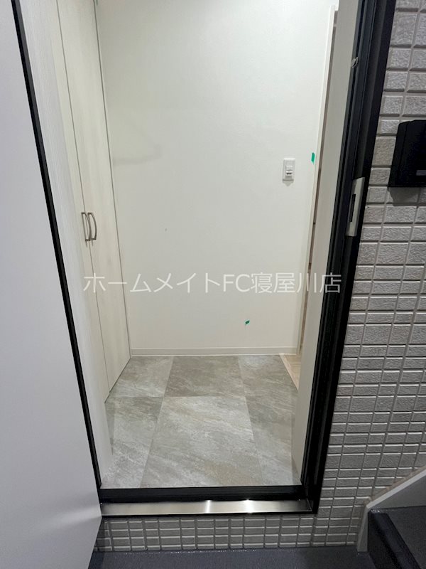 ピレーネ中野本町  玄関