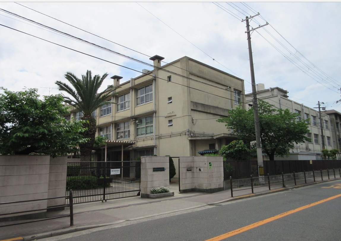 シェスム清水 中学校