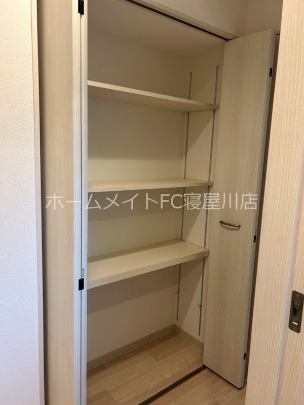 メゾンレヴナ木田町 収納