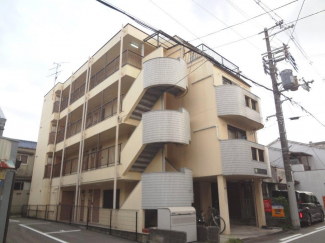 サンクトゥス 外観