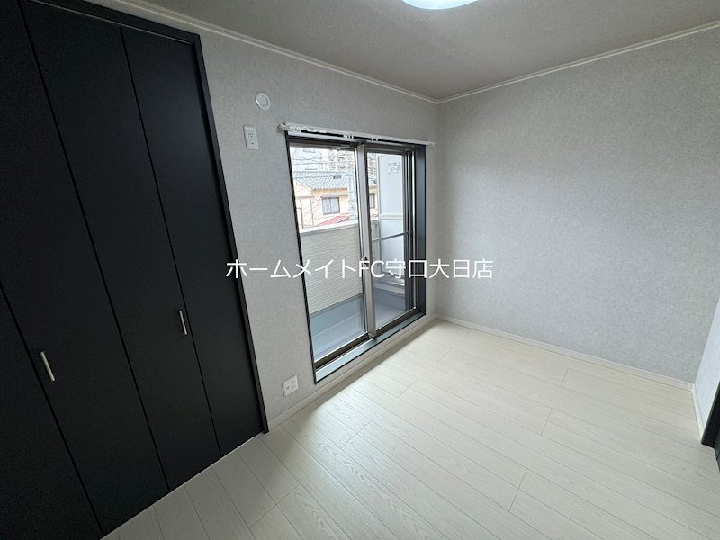 グロワール栄町 ベッドルーム