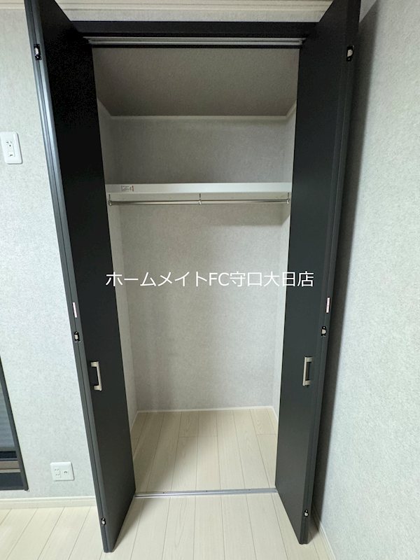 グロワール栄町 収納