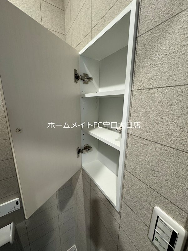 グロワール栄町 収納