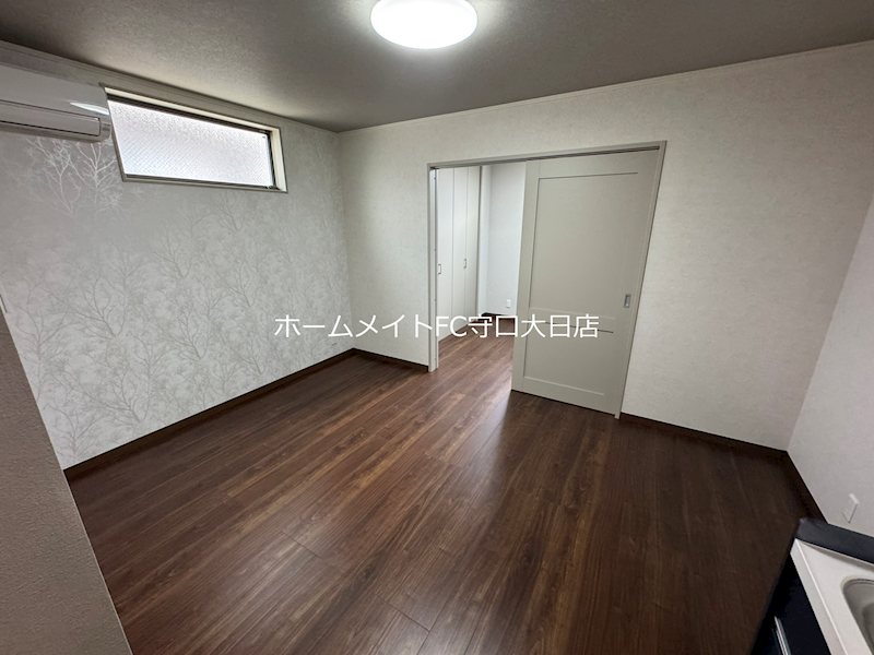 グロワール栄町 ベッドルーム