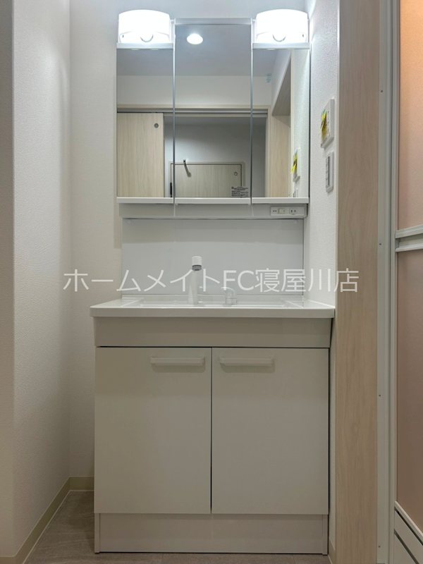 フォレストクリエオーレ城垣町壱番館 洗面所