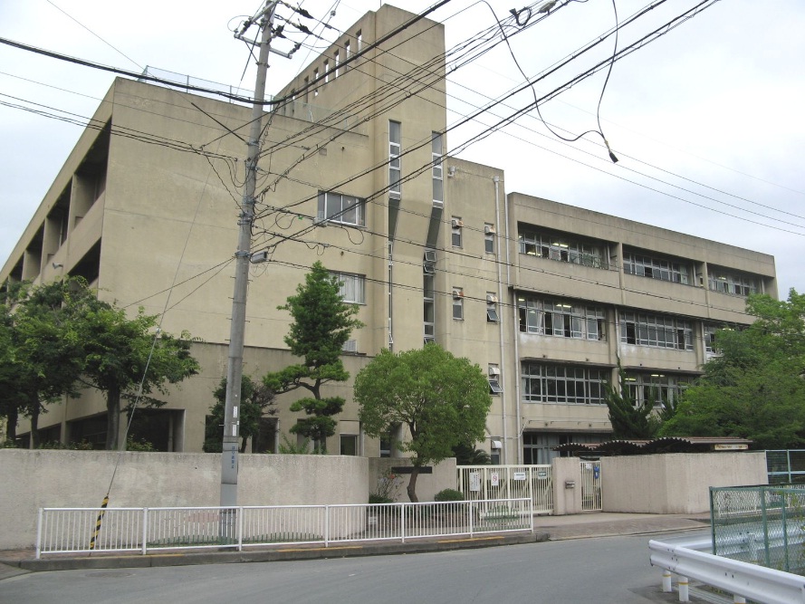 TIO四條畷 中学校