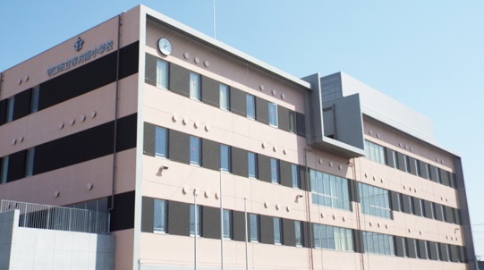 南寺方南通貸家 小学校