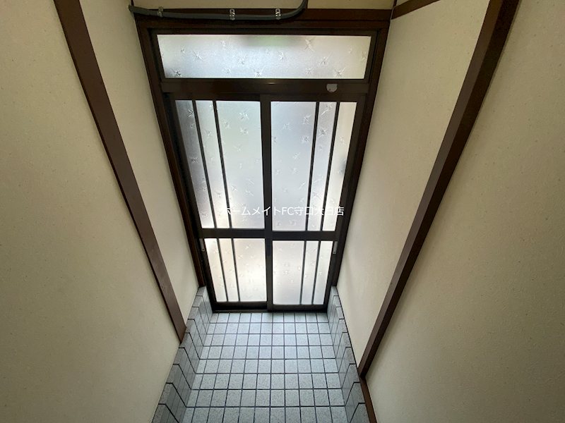 大久保町借家 玄関