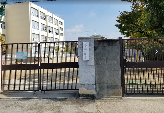 マーレ 小学校