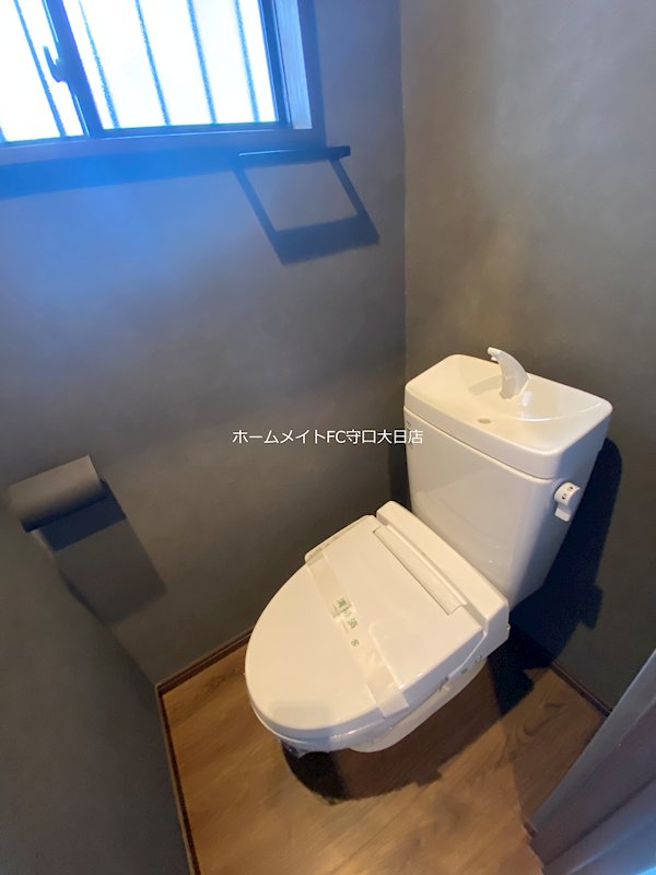 大日ガレージハウス トイレ