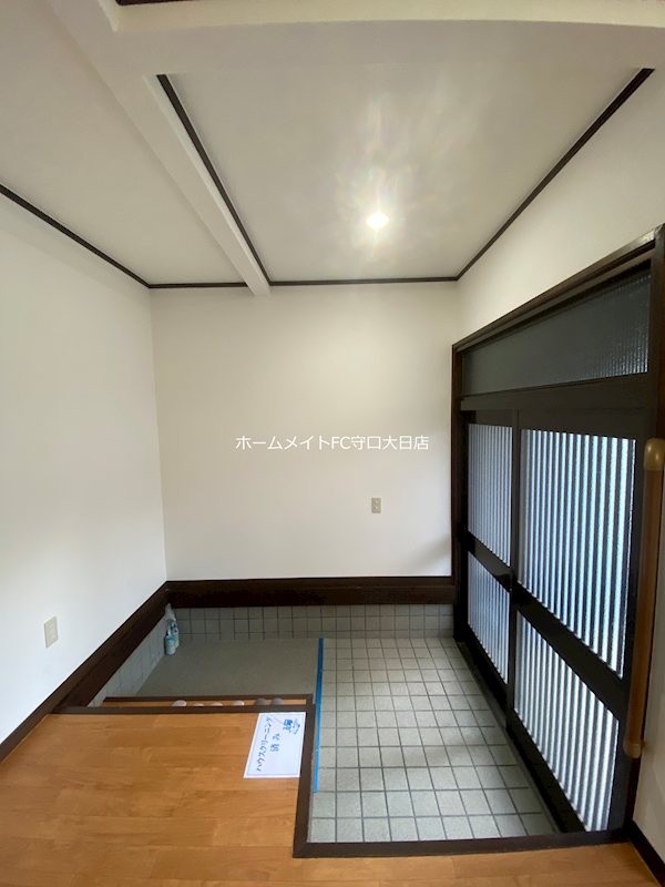 幸福町借家 玄関