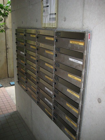 クイーンズガーデンNAKANO　09:00～22:00 演奏可　昭和音楽大学 その他