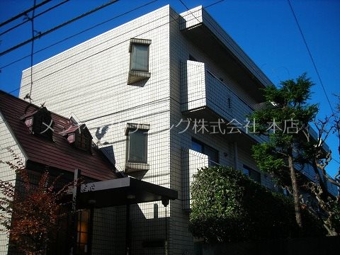 メゾンかざみどり　10:00～21:30 演奏可　武蔵野音楽大学　日本大学芸術学部 外観