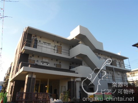 サクラグラース 8:00～23:00演奏可　グランドピアノ・弦楽器・木管楽器演奏可能。洗足学園・昭和音大 その他