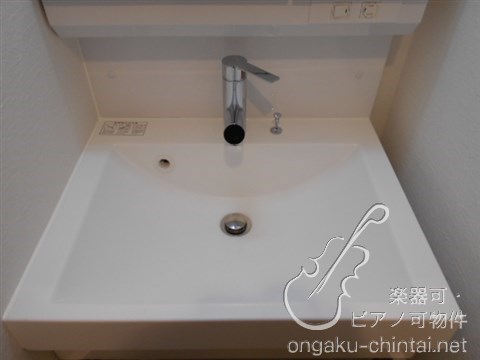 ドゥルーチェ 8:00～23:00演奏可 　グランドピアノ、声楽、弦楽器、木管楽器、金管楽器 その他