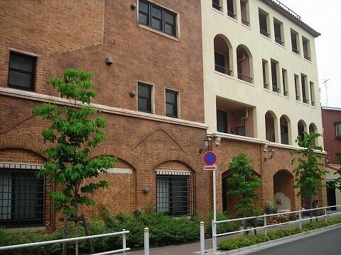 グランフィオーレ 9:00～22:00演奏可  グランドピアノ・弦楽器・木管楽器・声楽可 外観