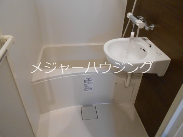 LALA上野 8:00～23：00演奏可　東京藝術大学　上野学園大学 風呂画像