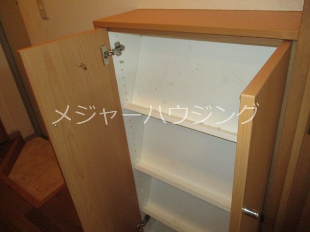 スターダスト新百合 ９：００～２２：００演奏可　昭和音楽大学 その他