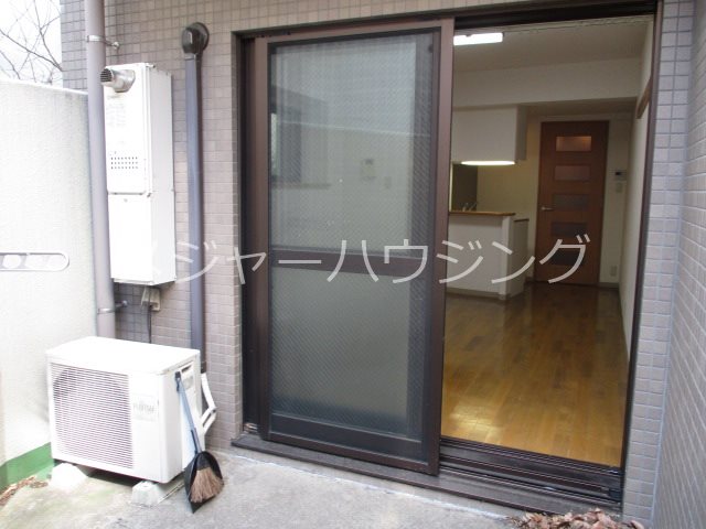 スターダスト新百合 ９：００～２２：００演奏可　昭和音楽大学 その他