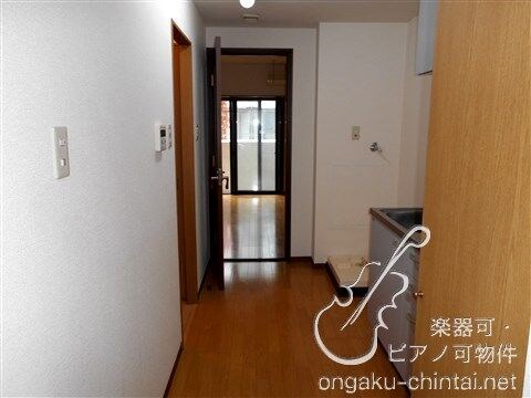 ウィスタリアⅡ　9:00～22:00演奏可　洗足学園音楽大学 玄関