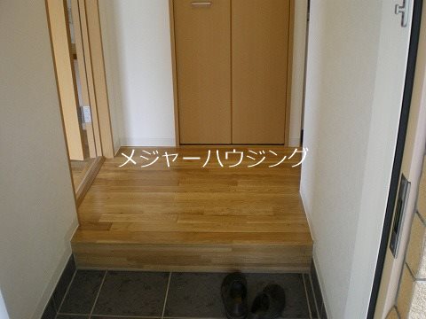 アレシア旭丘　24時間演奏可　1フロア1世帯　 玄関