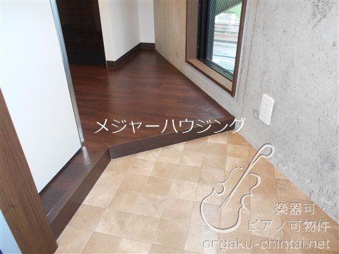 マリエッタ池袋　２４時間演奏可 玄関