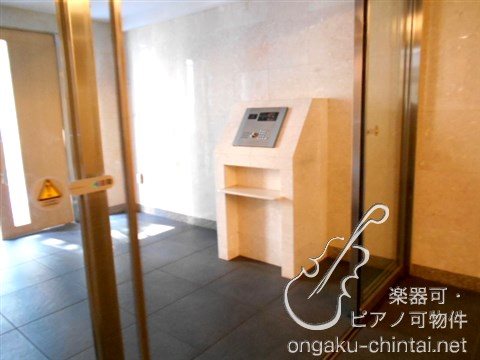 メインステージ滝野川桜通り 24時間演奏可　 グランドピアノ・一部（弦楽器・木管楽器） その他