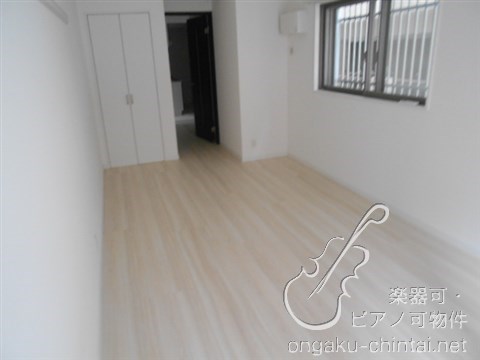ルプログレ大塚　8：00～23：00演奏可　グランドピアノ・声楽（女性）・弦楽器、木管楽器、DTM、電子楽器 ベッドルーム